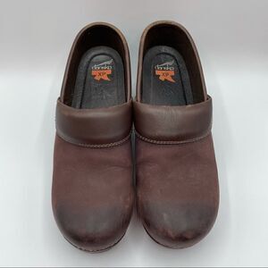 Dansko XP Professional Brown Leather Clogs Size 10.5